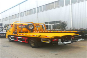 镇沅附近拖车救援搭电